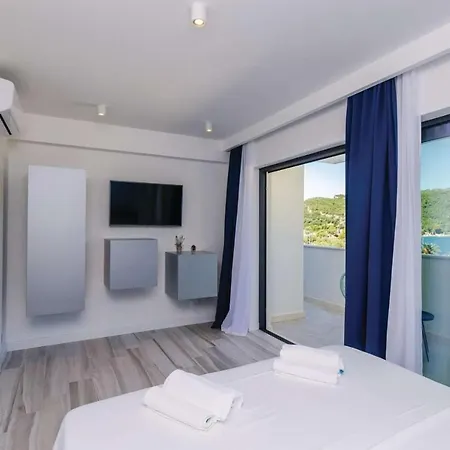 Villa Zaton Bay View *